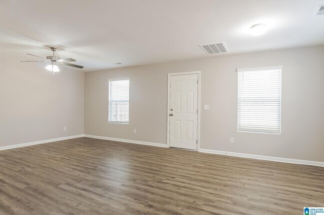 Building Photo - 117 Patriot Point Dr