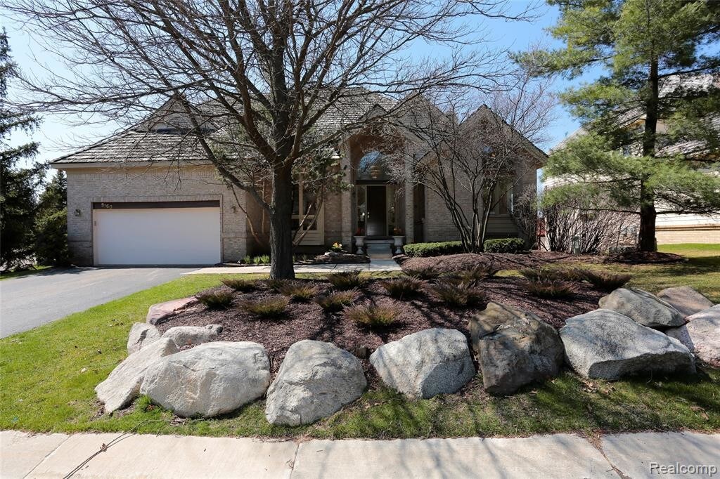 5160 Oakbrooke Dr, West Bloomfield Township, MI 48323 House for Rent in West Bloomfield