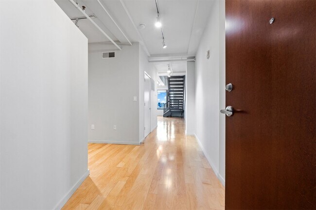 Foto del edificio - 915 Olive St