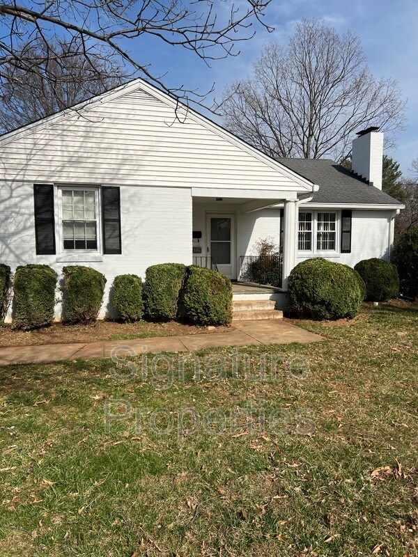 1306 Oakwood St, Bedford, VA 24523 House Rental in Bedford, VA