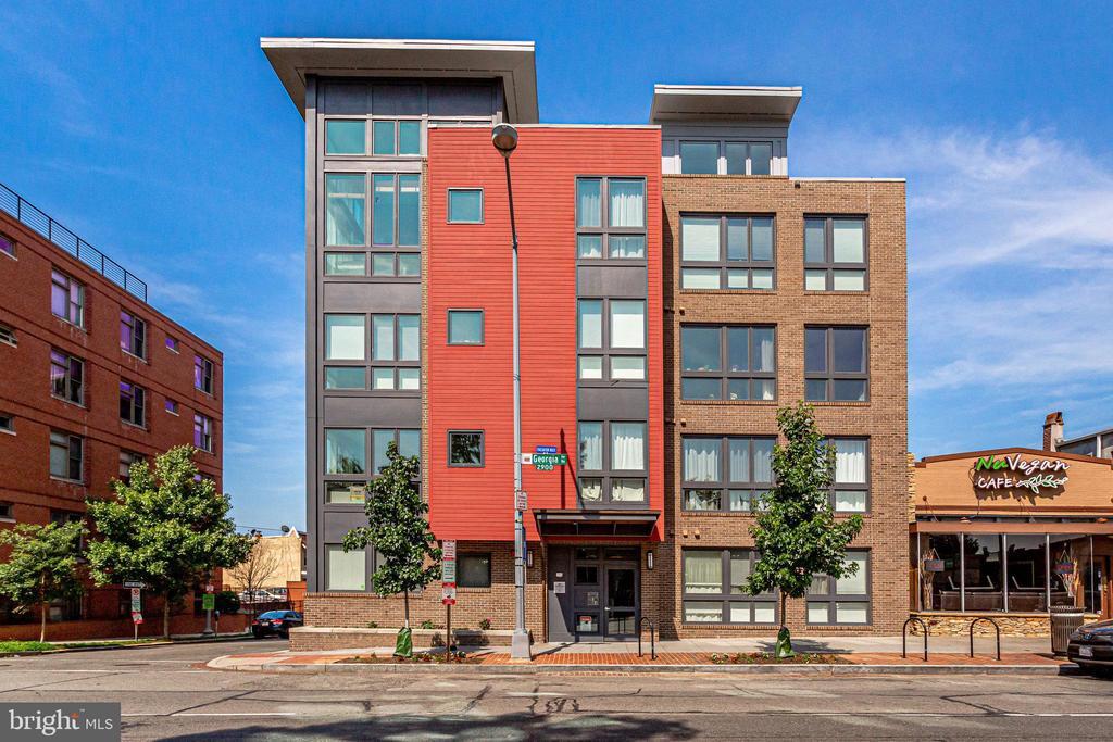 Primary Photo - 2920 Georgia Ave NW
