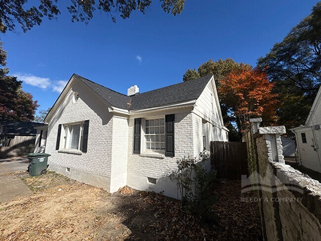 Foto del edificio - 108 N Highland St