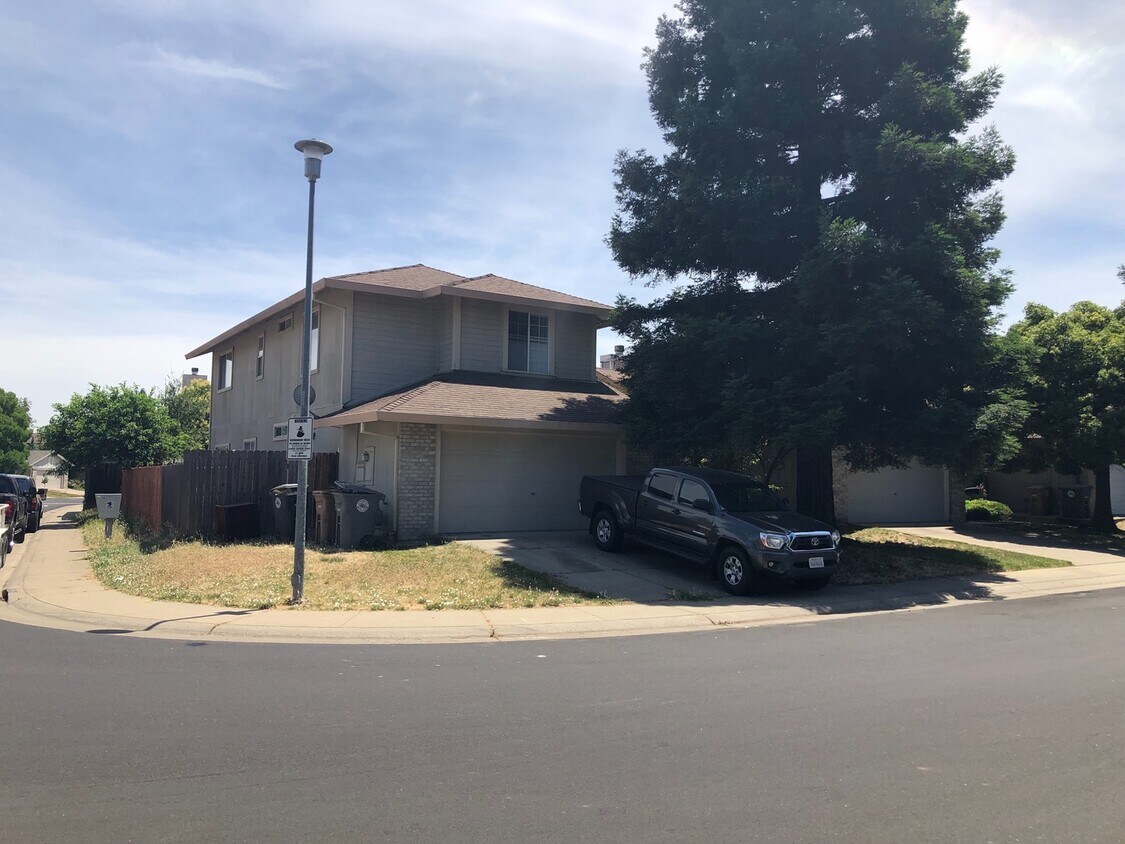4 Bedroom Elk Grove Home House Rental in Elk Grove, CA