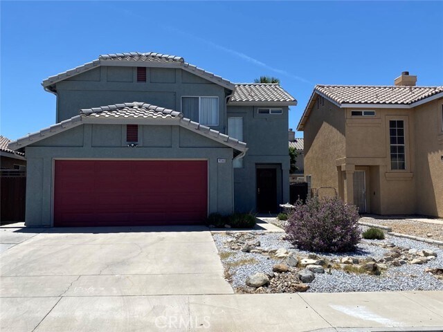 Foto principal - 14560 Foothill Rd