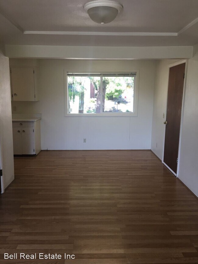 Building Photo - 5 br, 2.5 bath House - 2465 Olive St.