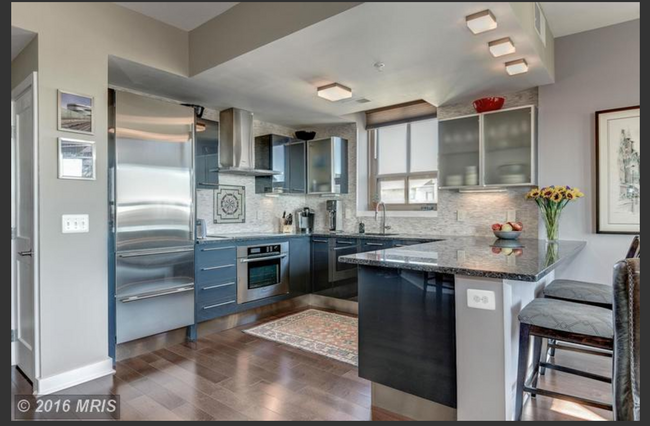 Foto del edificio - 888 N Quincy St