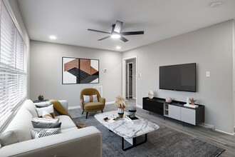 Building Photo - 104 Stinson St Ext