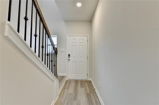 Building Photo - 2357 Whitworth St