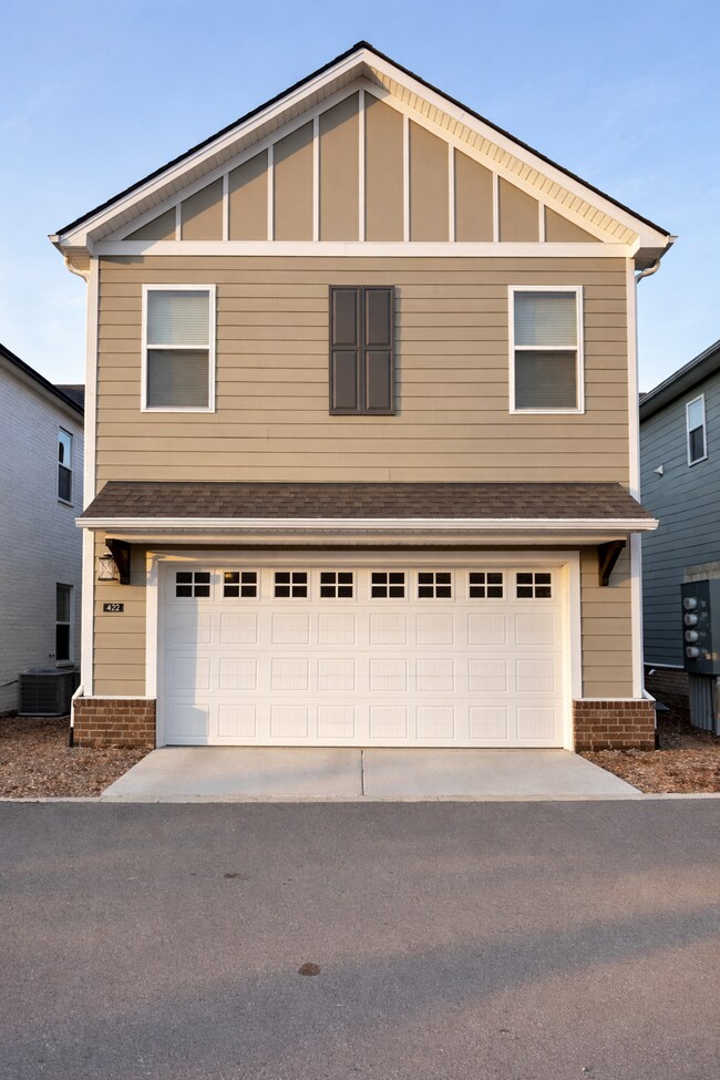 Foto del edificio - 422 Kinnard Pvt Dr