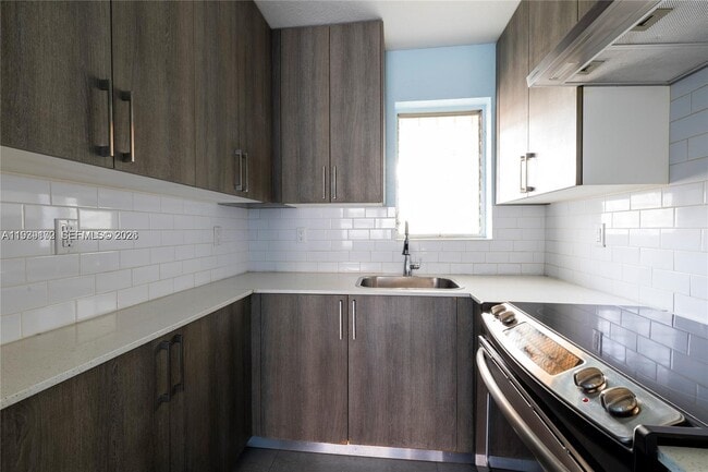 Foto del edificio - 1250 SW 4th St