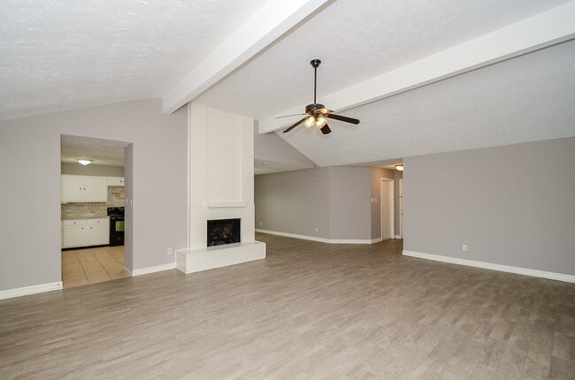 Building Photo - 8319 Bird Run Dr
