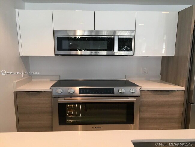 Photo - 9940 W Bay Harbor Dr Apartment