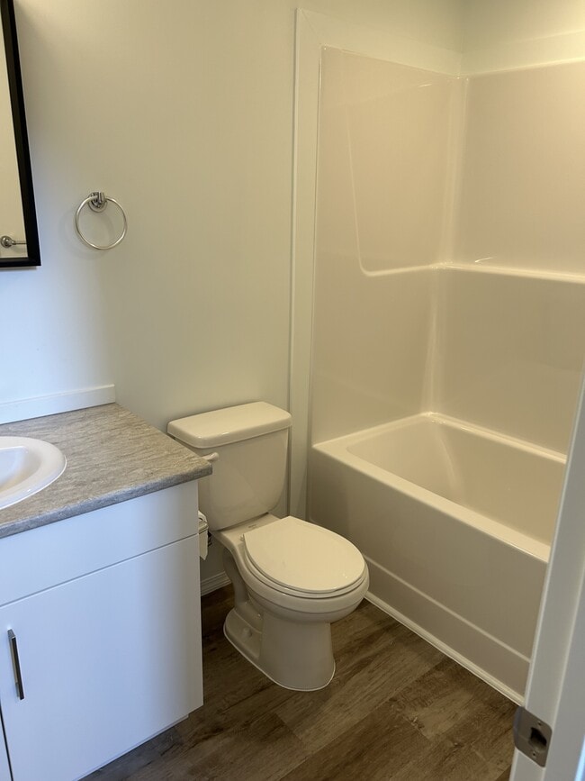 Building Photo - 11820-11861 61 St NW