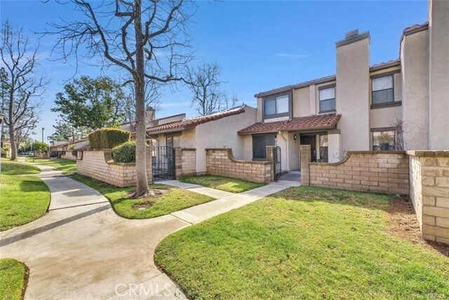 Building Photo - 9854 Madera Ct