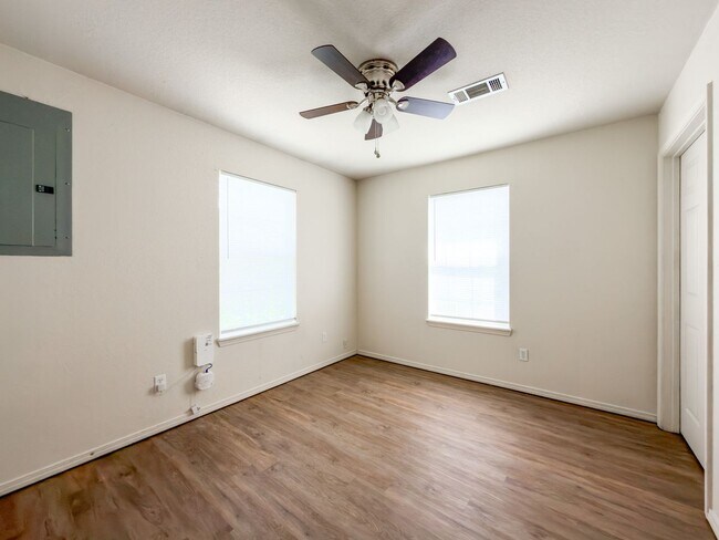 Foto del edificio - 1310 N 47th St