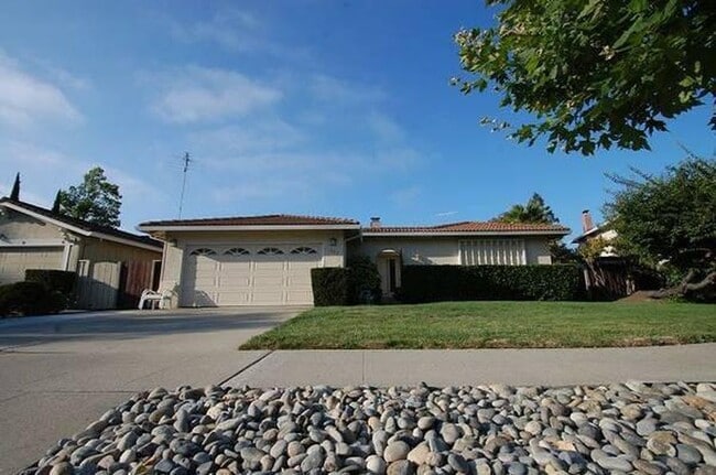 This home is in a highly desirable Lynbrook neighborhood. - 1255 Regency Pl