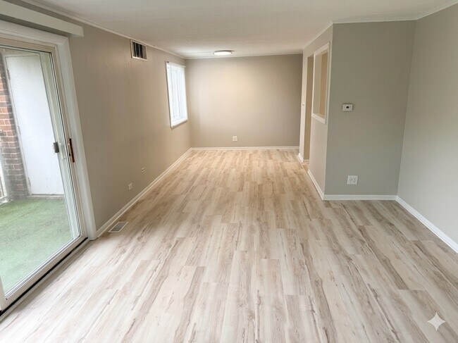 Building Photo - 1104 Mercury Dr