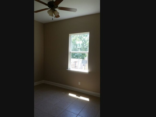 Foto del edificio - 5924 Marigny St