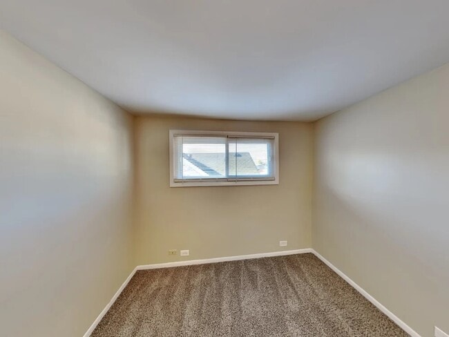 Building Photo - 1813 N 38th Ave