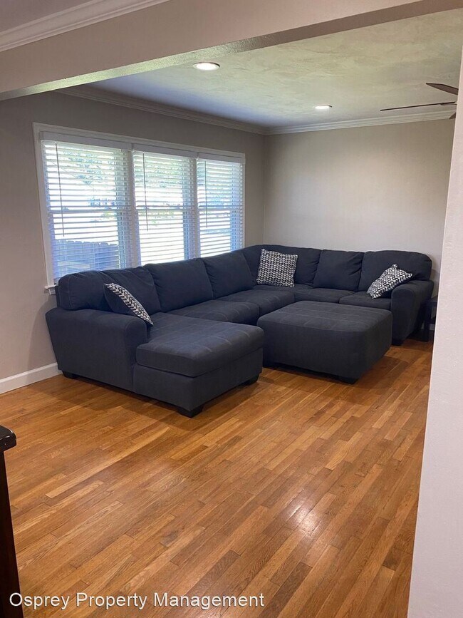 Foto del edificio - 3 br, 2 bath House - 3353 Club House Rd