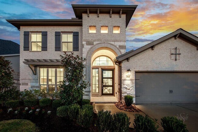 Building Photo - 3723 Lake Falls Dr