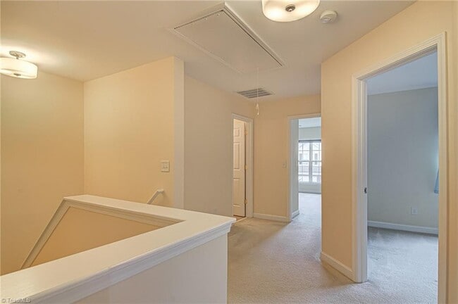 Building Photo - 3970 Fountain Village Ln
