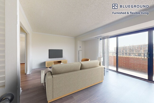 Foto del edificio - 4100 Massachusetts Ave NW