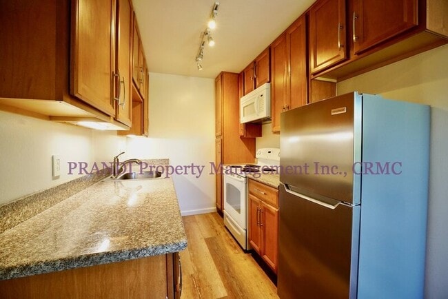 Building Photo - 17 Shelley Dr