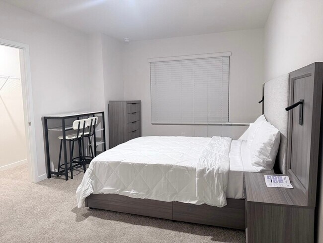 Foto del edificio - 8417 Everly Preserve Dr