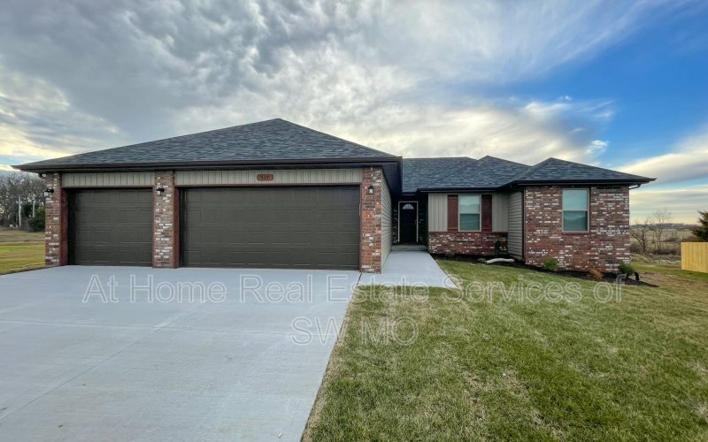Foto principal - 537 S Evergreen Ave