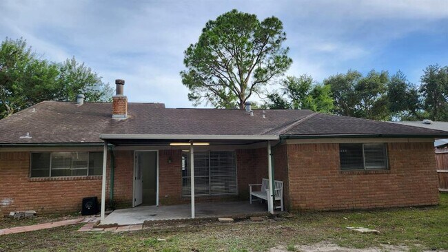 Building Photo - 22306 Woodrose Dr