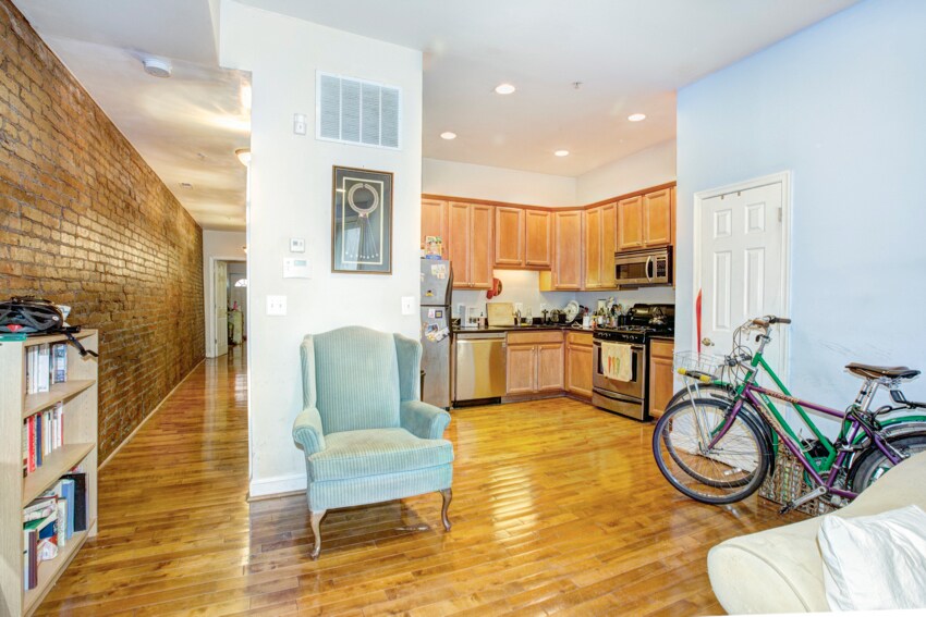 Foto principal - 2129 1st St NW