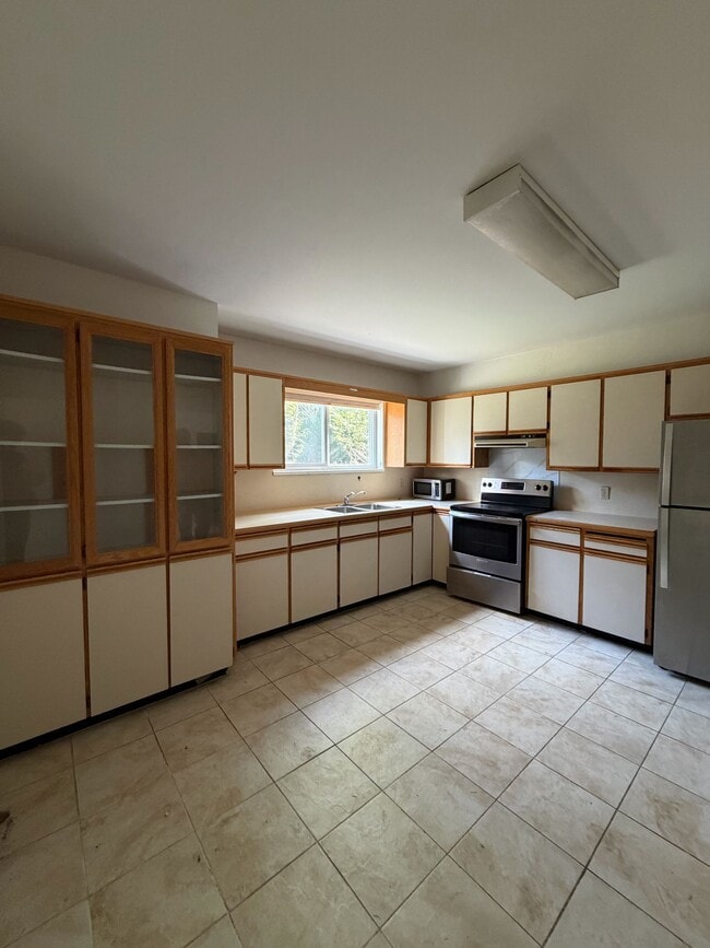 Building Photo - 6337 Caulwynd Pl