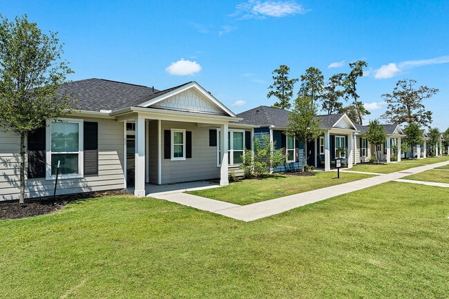 Building Photo - LEO at West Fork
