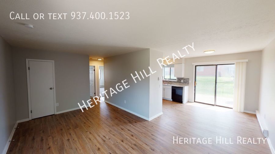 Primary Photo - Renovated 2 Bedroom, 1 Bath Ranch Apartmen...