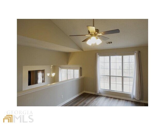 Building Photo - 687 Kilkenny Cir