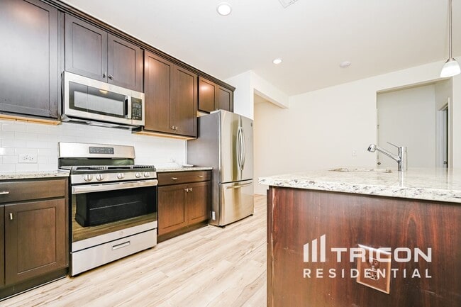Foto del edificio - 304 Fairmont Ave