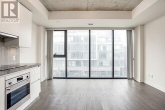 Building Photo - 629 King St W