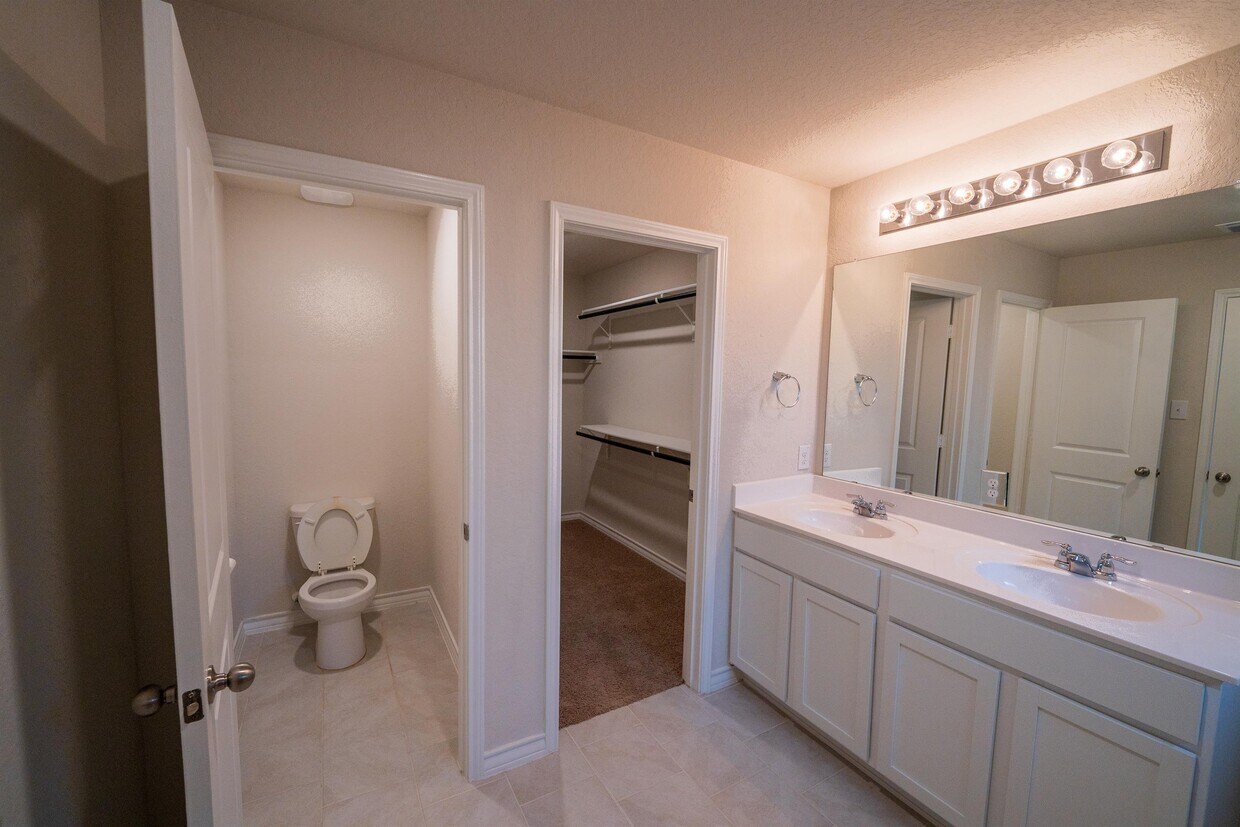 318 Cheeked Pintail, San Antonio, TX 78253 House for Rent in San