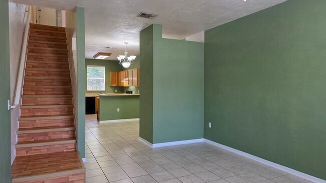 Building Photo - FOR RENT 2 bed 2.5 bath Condominium