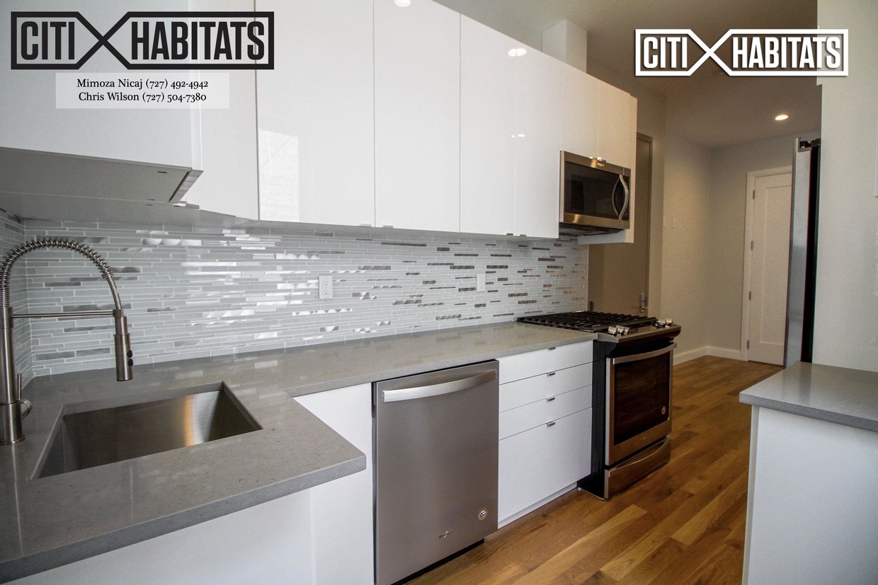 Foto principal - 4304 30th Ave