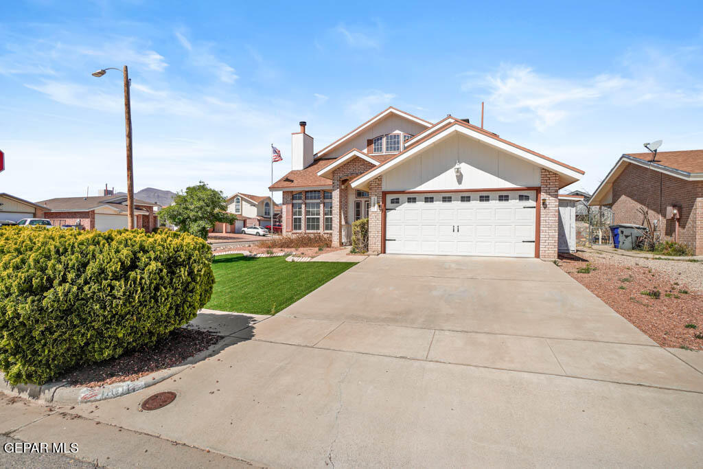 Foto principal - 11001 Essex Falls Ln