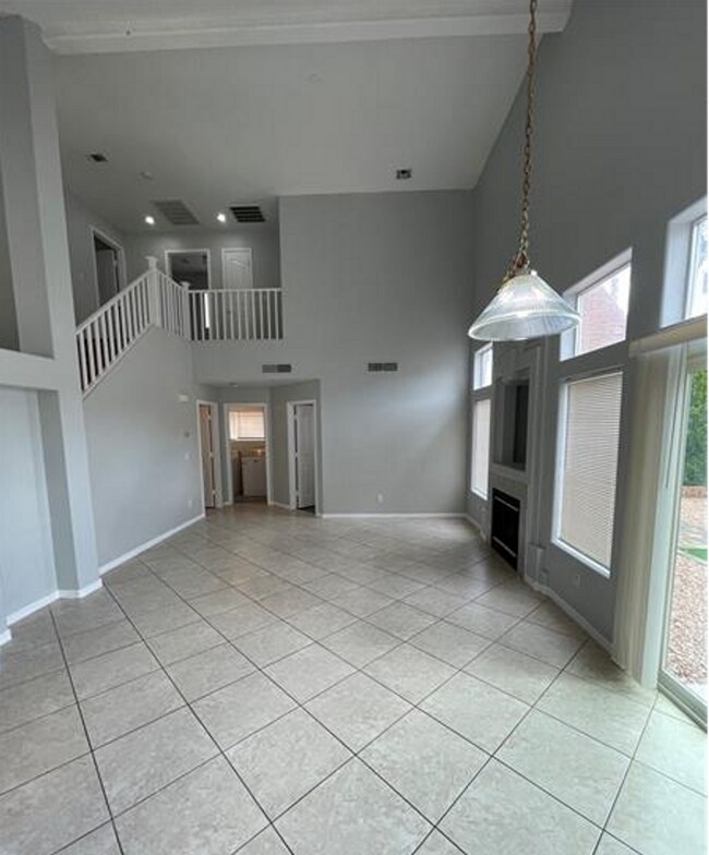 Foto del edificio - LOVELY 2 STORY HOME, 3 BEDROOMS, 2.5 BATHR...
