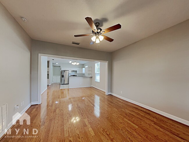 Building Photo - 6409 Ashville Dr