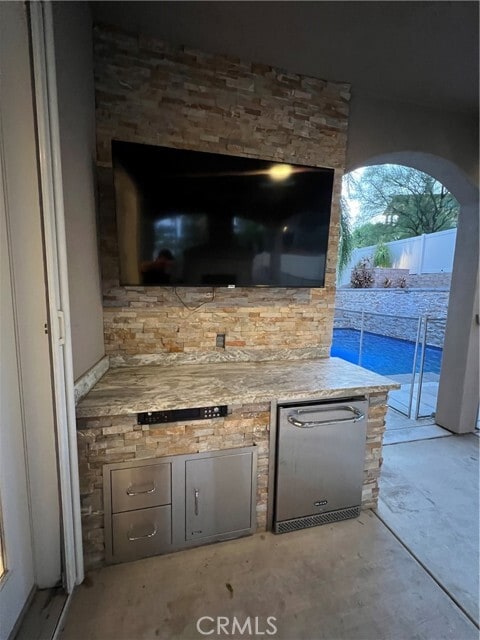 Building Photo - 23321 Clipper Ct