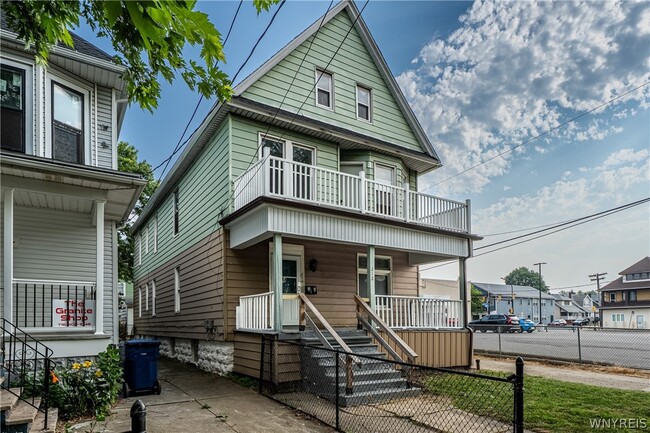 Building Photo - 212 Lockwood Ave
