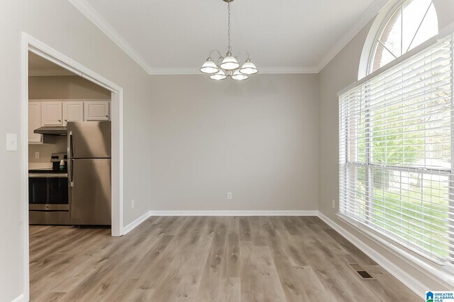 Building Photo - 6005 Russet Meadows Dr