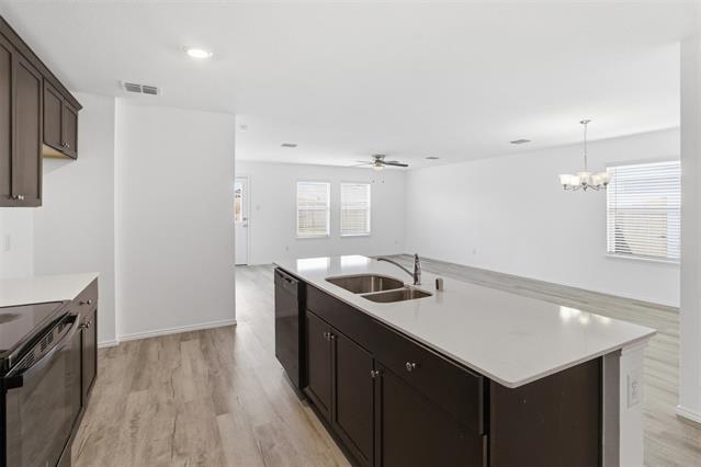 Foto del edificio - 5449 Finbrooke Dr