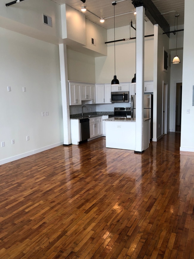 Building Photo - IMPERIAL LOFTS