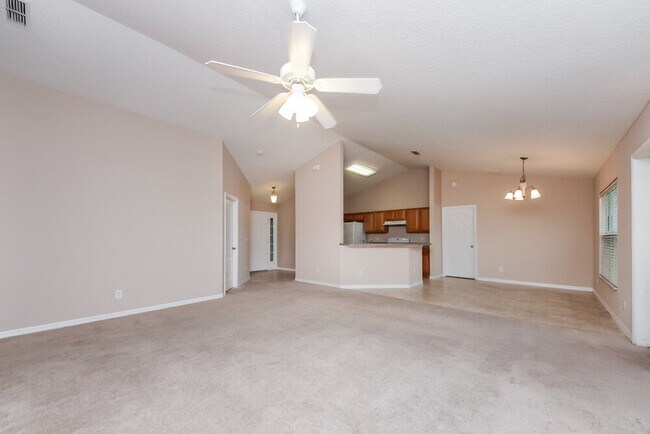 Foto del edificio - 2151 Antler Dr